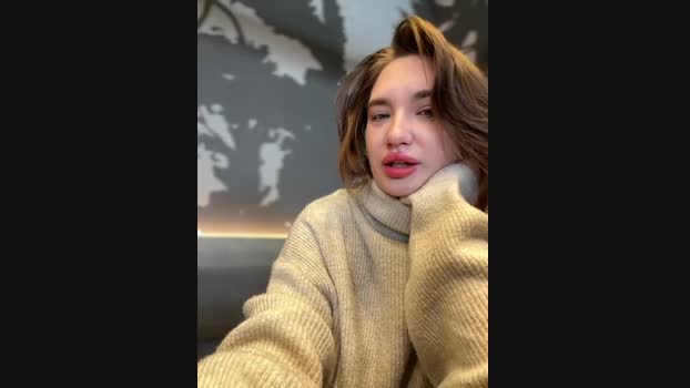 Holly_Molii StripChat Female 23-01-2025