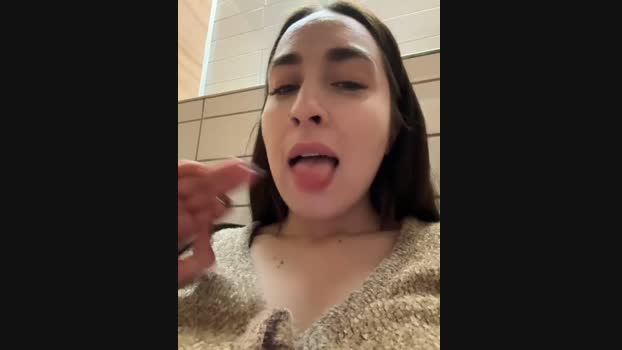 Holly_Play StripChat Female 24-01-2025