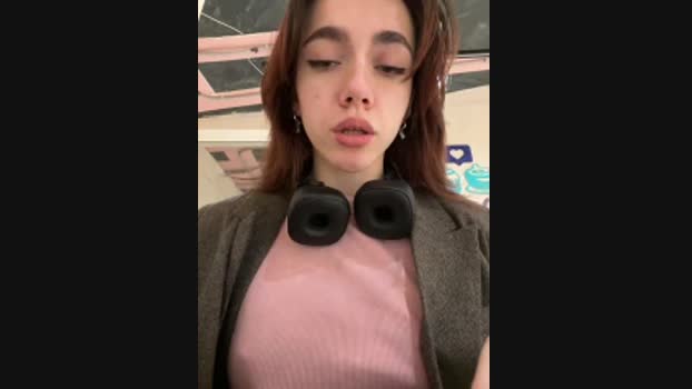 Lily__Belle StripChat Female 24-01-2025