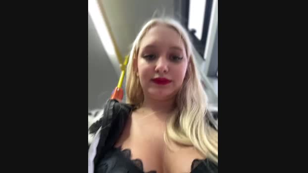 Milkyy_wway StripChat Female 24-01-2025