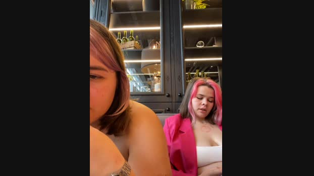 SuzieMurray StripChat Female 24-01-2025