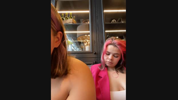 SuzieMurray StripChat Female 24-01-2025