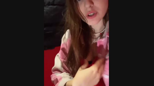 Times__Square StripChat Female 24-01-2025