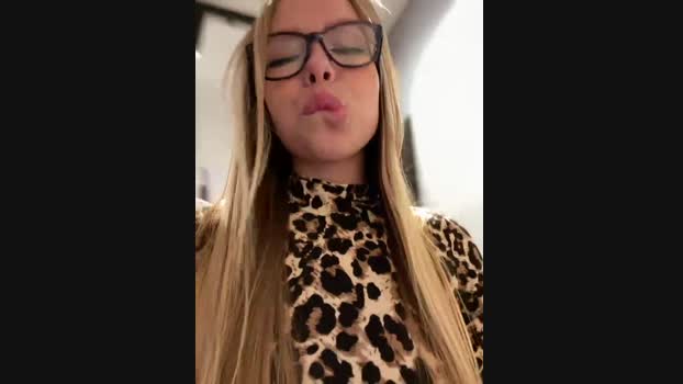 mur_girl StripChat Female 24-01-2025