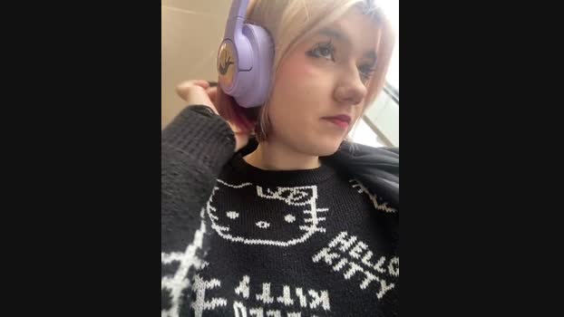 Baby__Naughty StripChat Female 25-01-2025