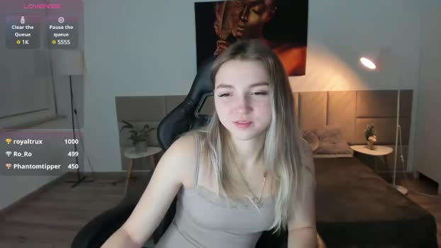 Daisyy MyFreeCams Female 24-01-2025