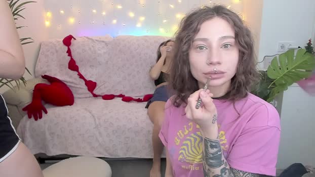 HotCaramellsTV StripChat Female 24-01-2025