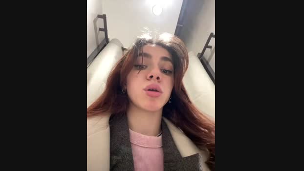 Lily__Belle StripChat Female 24-01-2025