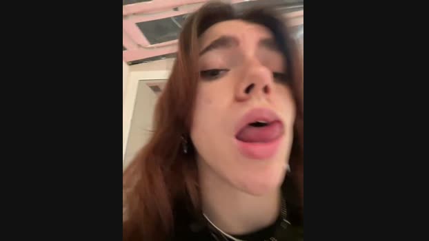 Lily__Belle StripChat Female 25-01-2025