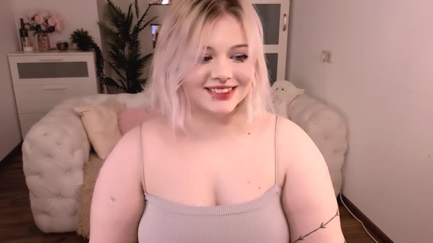 LouMonroe StripChat Female 24-01-2025