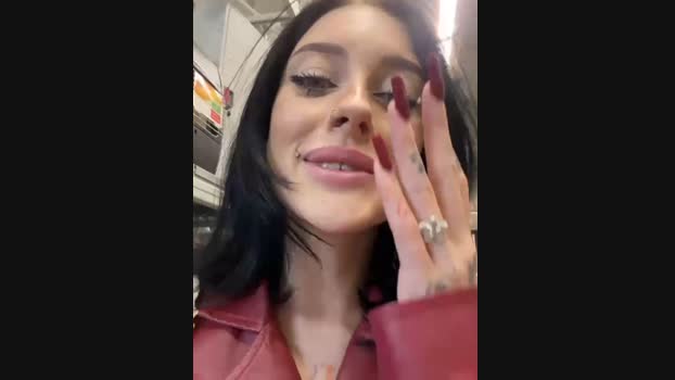 Melissa_crazy StripChat Female 24-01-2025