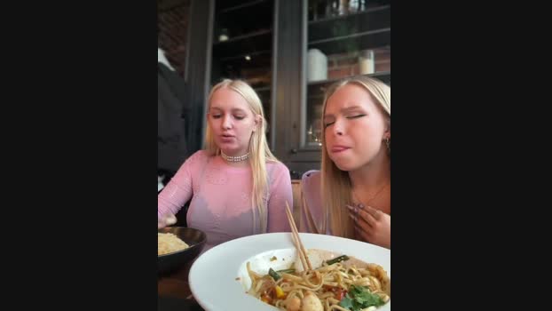 Milkyy_wway StripChat Female 25-01-2025