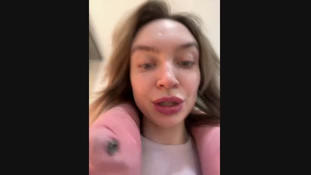 Miss_Elfie StripChat Female 25-01-2025