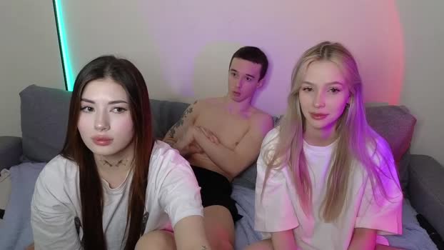 mmkakpoxyi22 Chaturbate Couple 24-01-2025