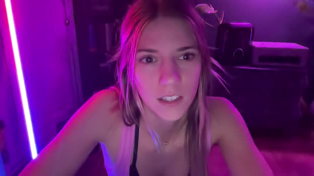 oliviahansleyy Chaturbate Female 24-01-2025