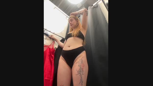 Honey___Hot StripChat Female 26-01-2025