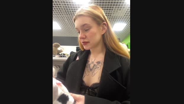 Honey___Hot StripChat Female 26-01-2025