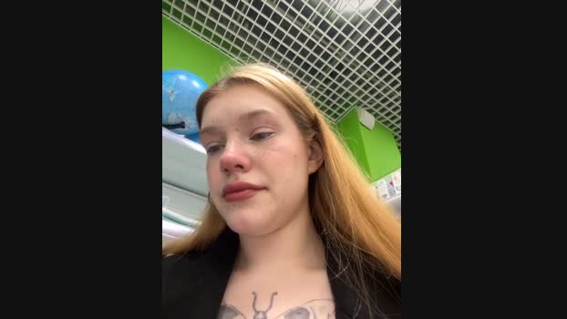 Honey___Hot StripChat Female 26-01-2025