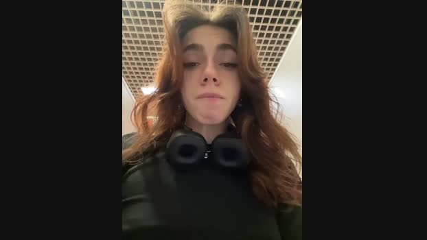 Lily__Belle StripChat Female 25-01-2025