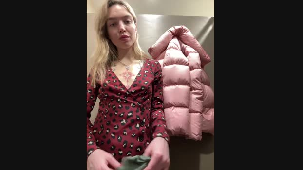 Miss_Elfie StripChat Female 26-01-2025