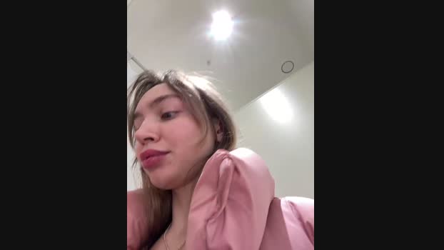 Miss_Elfie StripChat Female 26-01-2025