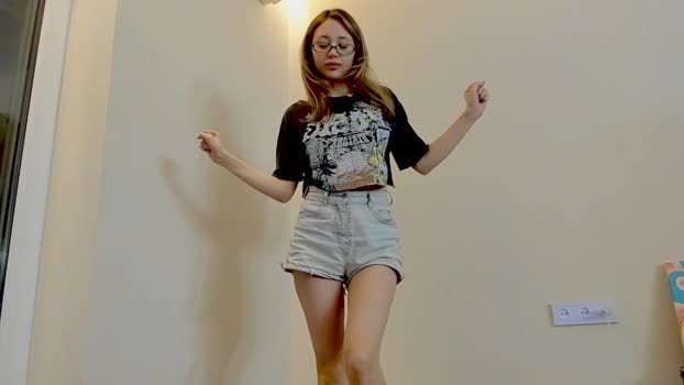 atmospherra StripChat Female 25-01-2025