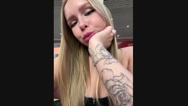 mur_girl StripChat Female 26-01-2025