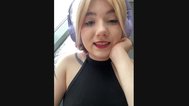 Baby__Naughty StripChat Female 27-01-2025