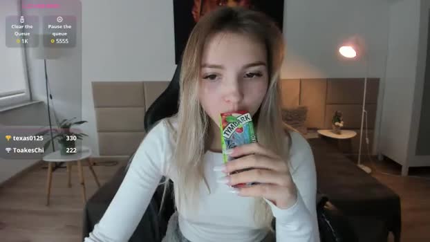 Daisyy MyFreeCams Female 27-01-2025