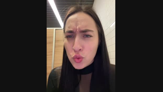 Holly_Play StripChat Female 27-01-2025