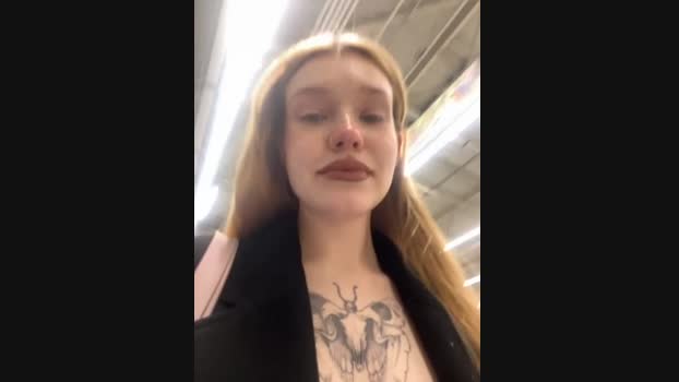 Honey___Hot StripChat Female 26-01-2025