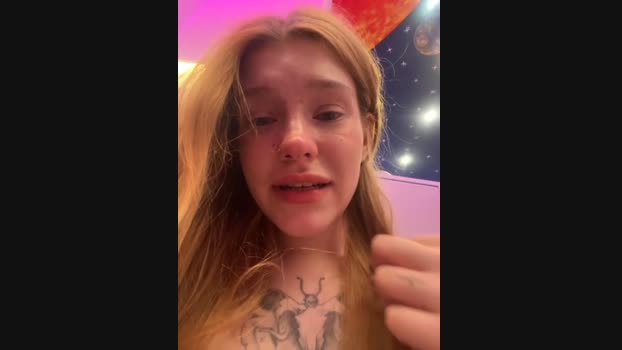 Honey___Hot StripChat Female 26-01-2025