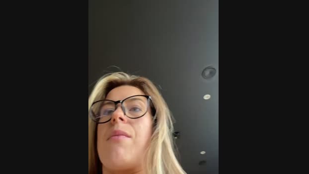 JuicyJenny StripChat Female 27-01-2025