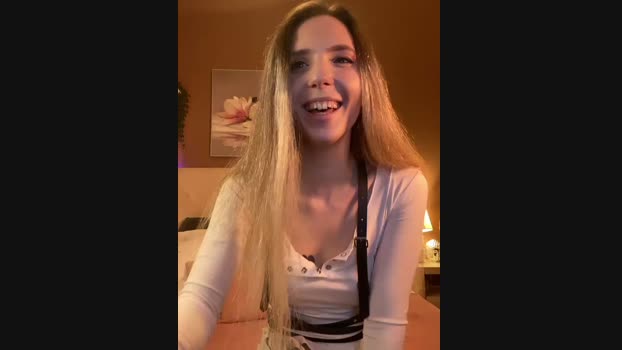 LiaraTesoni StripChat Female 26-01-2025