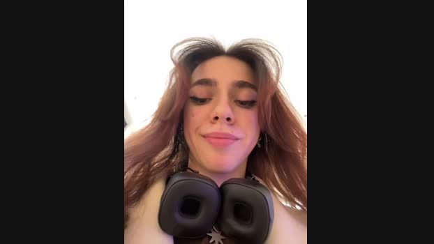 Lily__Belle StripChat Female 26-01-2025