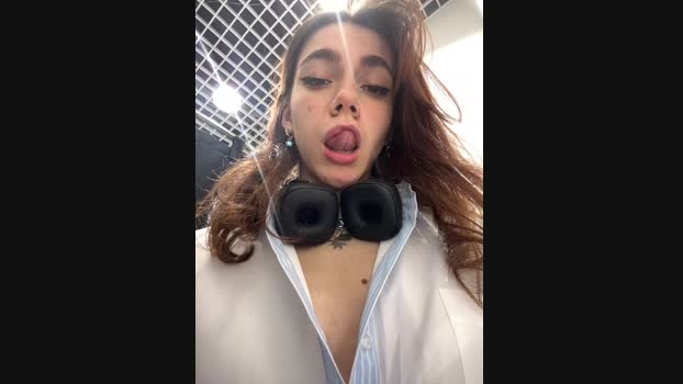 Lily__Belle StripChat Female 26-01-2025