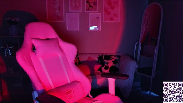 Maya_Rave StripChat Female 26-01-2025