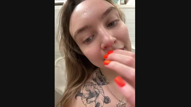 Miss_Elfie StripChat Female 27-01-2025