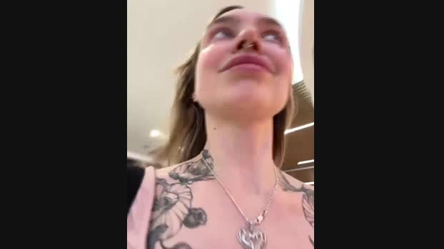 Miss_Elfie StripChat Female 27-01-2025