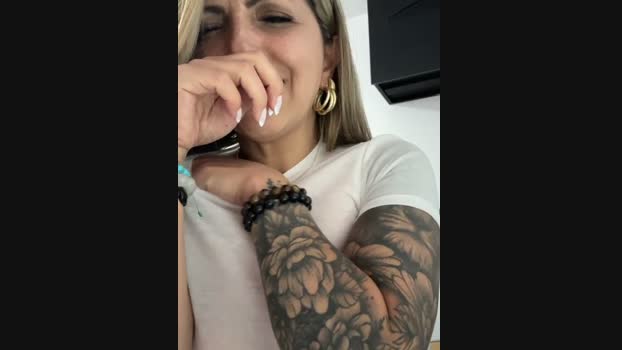 _Abril-Office1 StripChat Female 27-01-2025