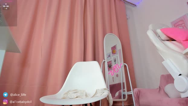 Alice_Yummy StripChat Female 27-01-2025