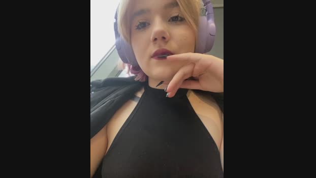 Baby__Naughty StripChat Female 28-01-2025