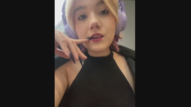Baby__Naughty StripChat Female 28-01-2025