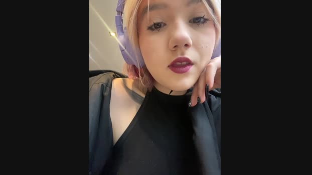 Baby__Naughty StripChat Female 28-01-2025