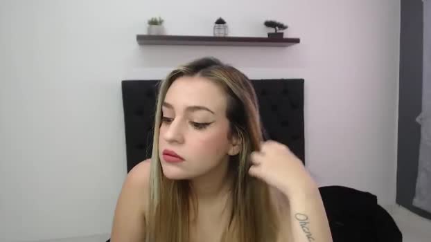 CamilleDucan MyFreeCams Female 28-01-2025