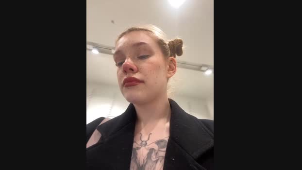 Honey___Hot StripChat Female 28-01-2025