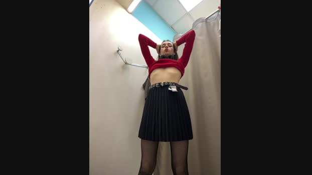 Lily__Belle StripChat Female 28-01-2025