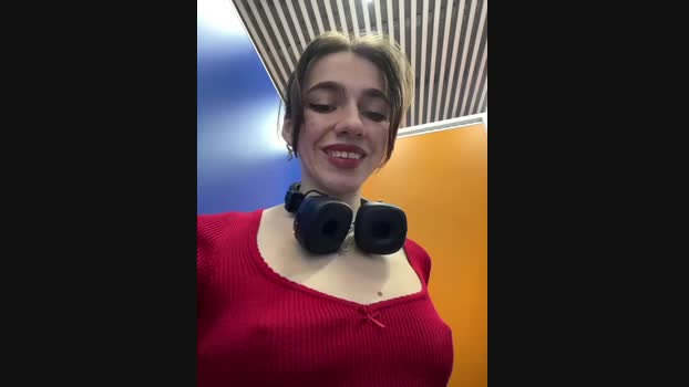 Lily__Belle StripChat Female 28-01-2025