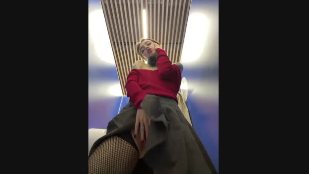 Lily__Belle StripChat Female 28-01-2025