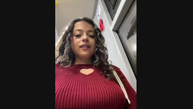 Lina_twin StripChat Female 28-01-2025